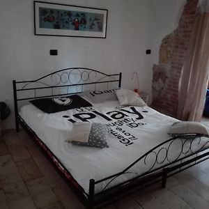 Yhouse 33